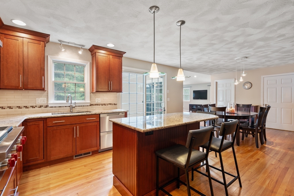 2 Chesapeake Dr