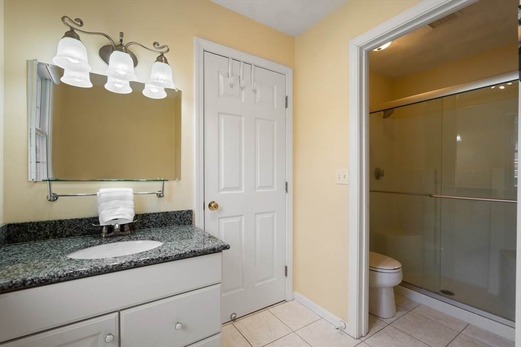 2 Chesapeake Dr