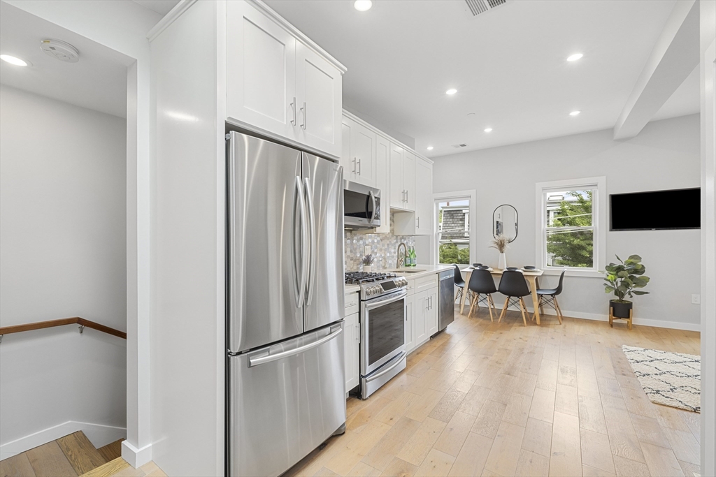 338 Hurley St # 3