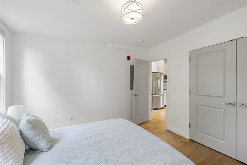 338 Hurley St # 3