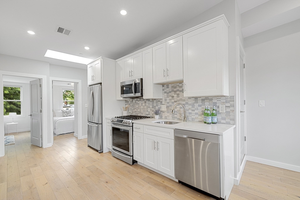 338 Hurley St # 3