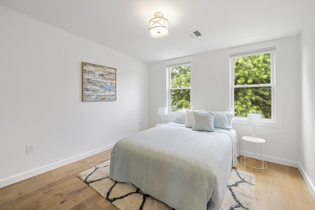 338 Hurley St # 3