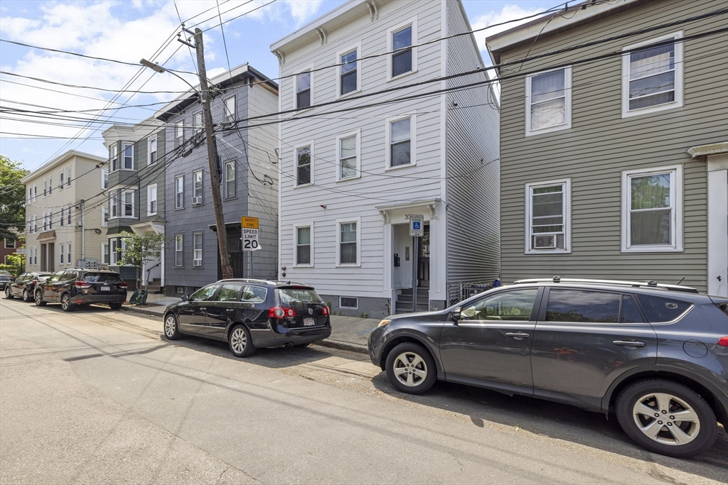 338 Hurley St # 3