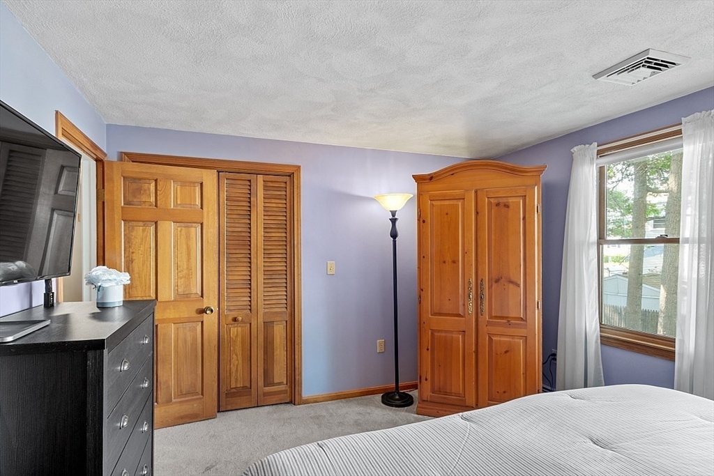 63 Mclaren Rd