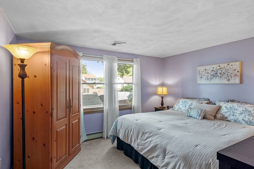 63 Mclaren Rd