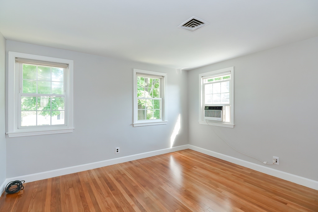 55 Winfield St