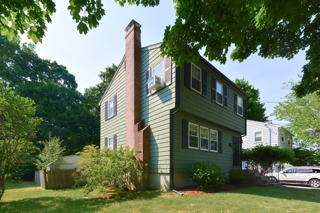 55 Winfield St