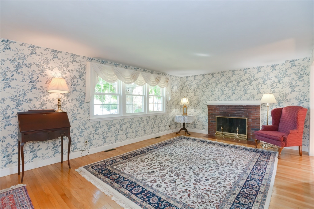 55 Winfield St