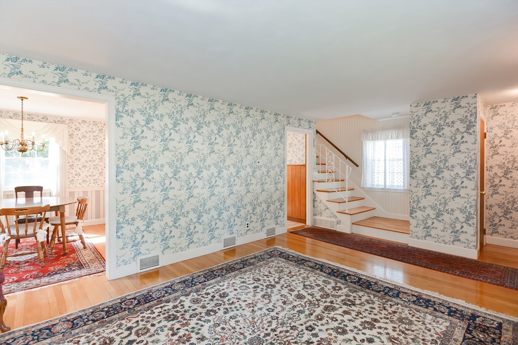 55 Winfield St