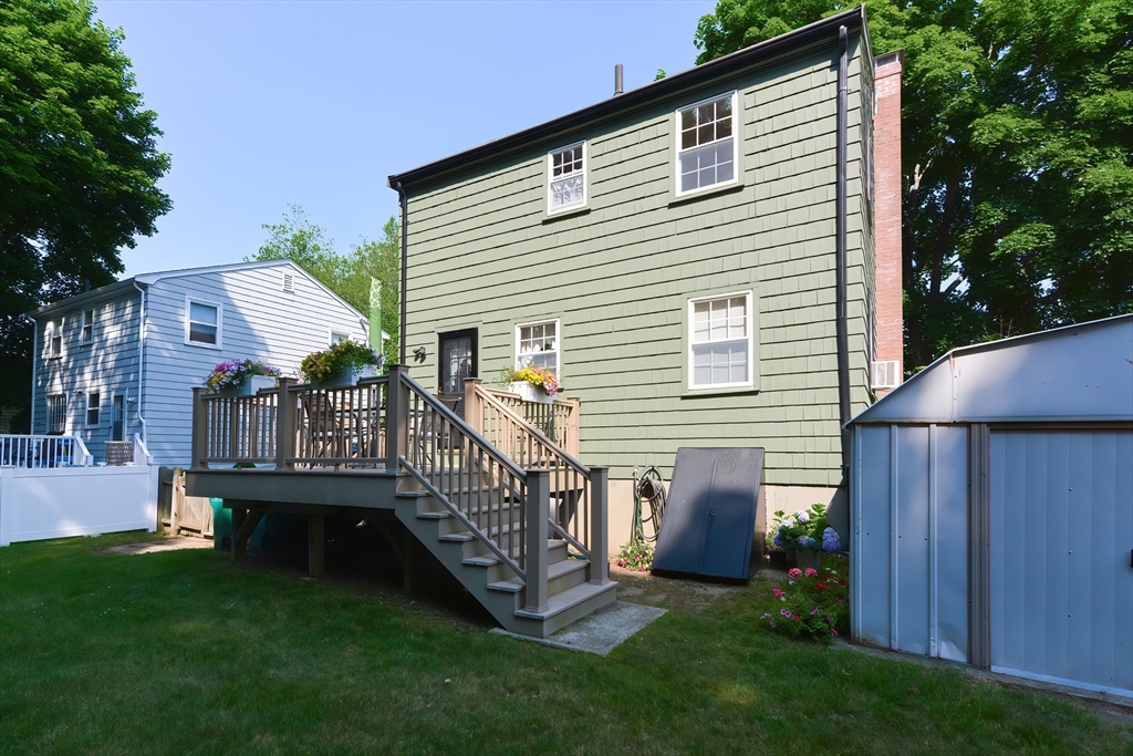 55 Winfield St