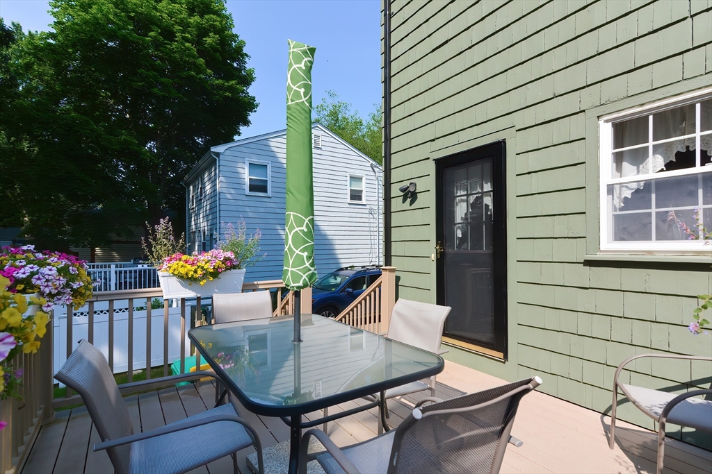 55 Winfield St