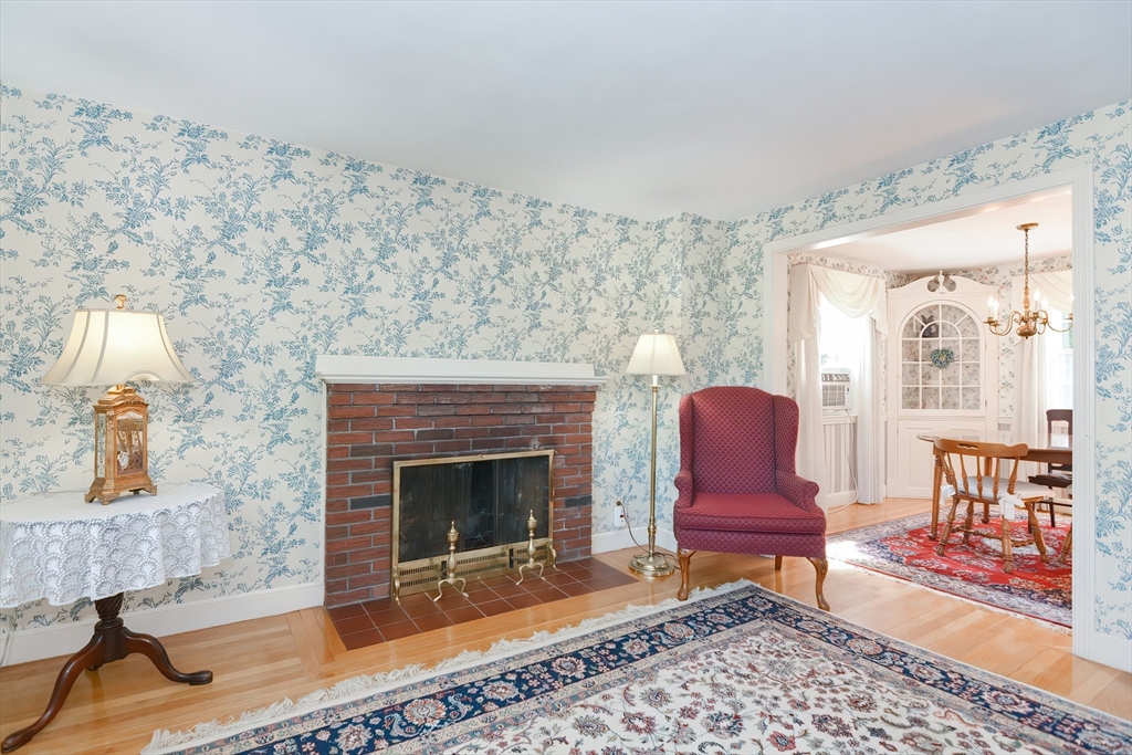 55 Winfield St