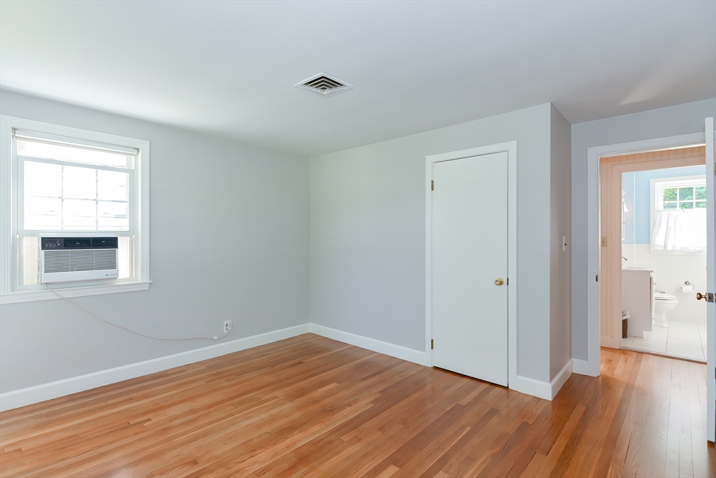 55 Winfield St
