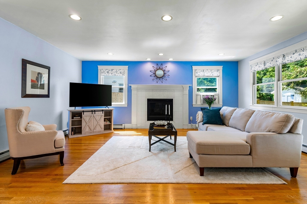 102 Gleason Rd