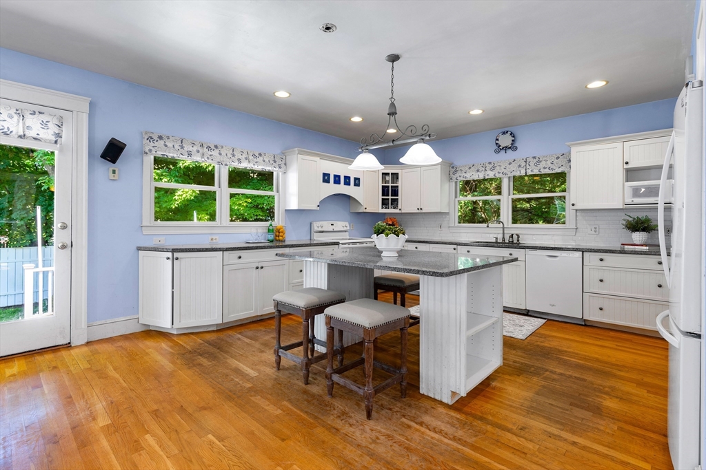 102 Gleason Rd