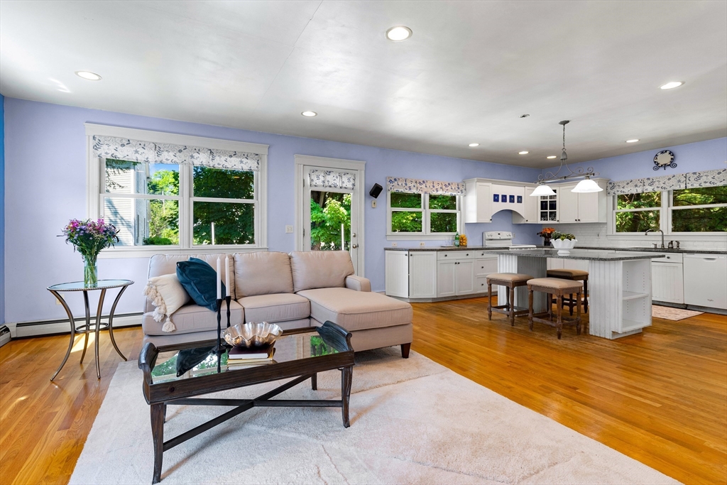 102 Gleason Rd