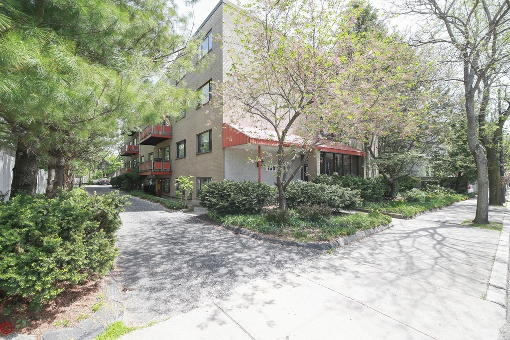 159 Concord Ave # 3C