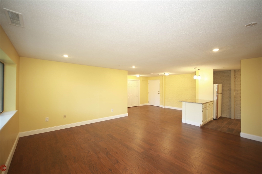 159 Concord Ave # 3C