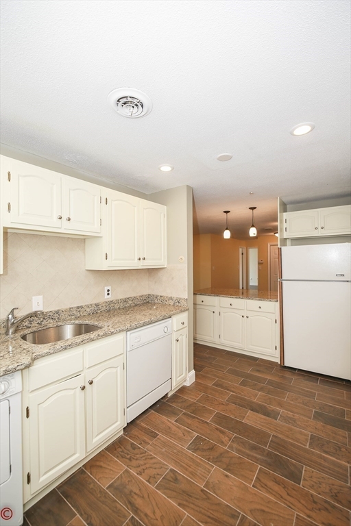 159 Concord Ave # 3C