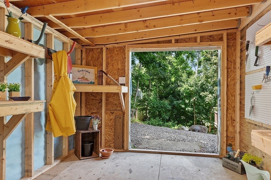 12 Clearview Ave