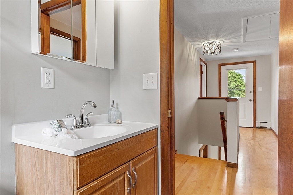 12 Clearview Ave
