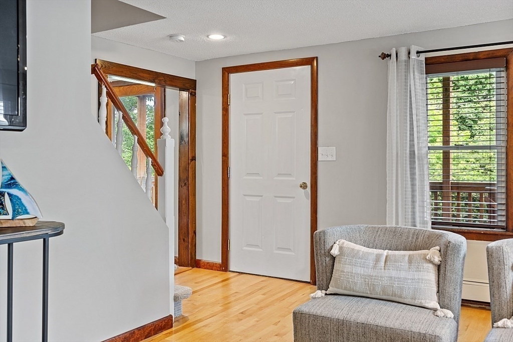 12 Clearview Ave