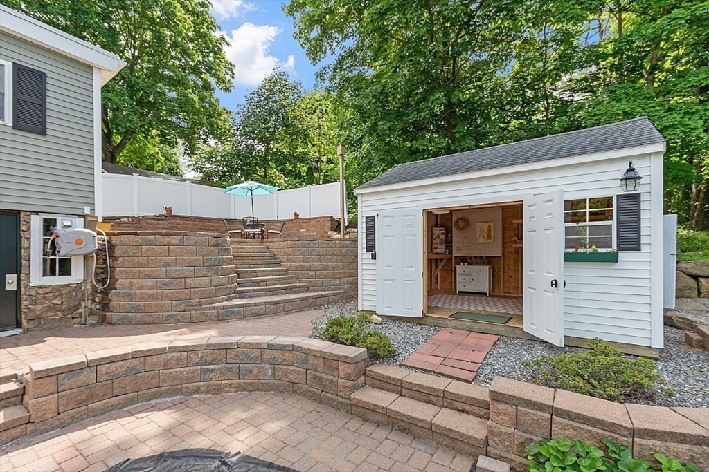 12 Clearview Ave