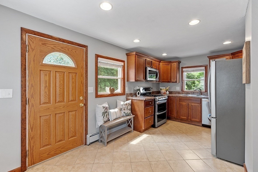 12 Clearview Ave