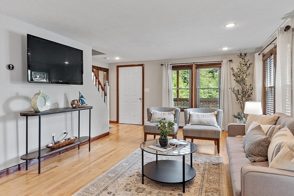 12 Clearview Ave