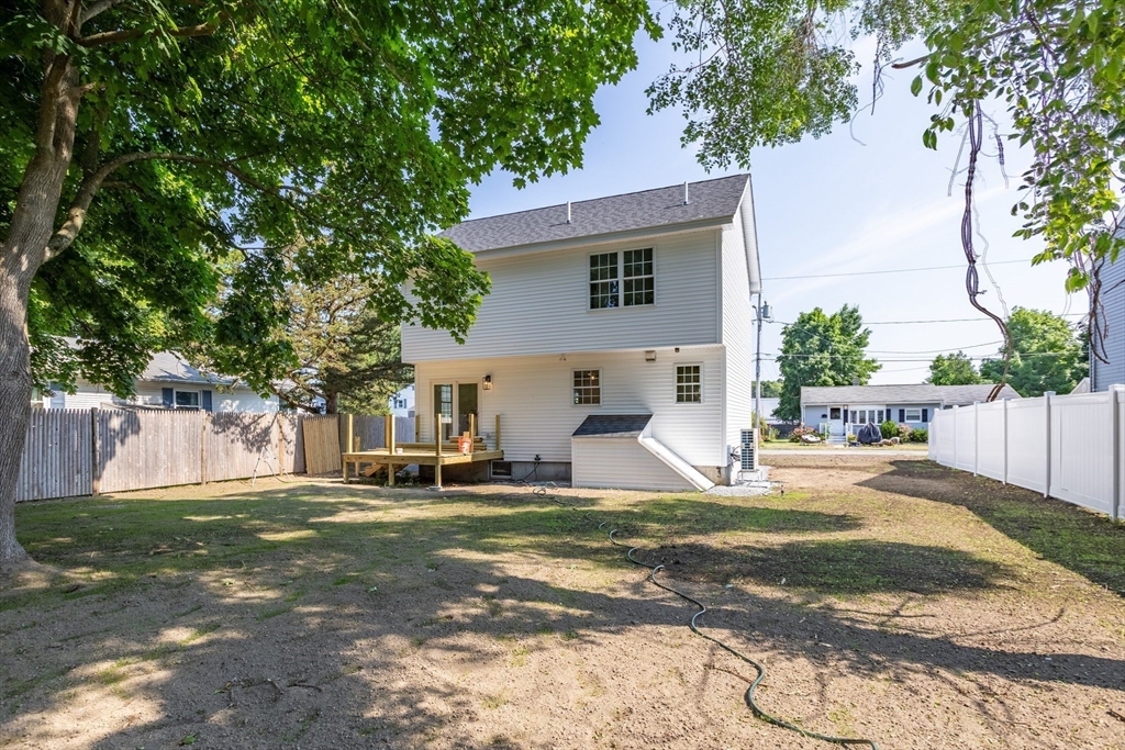 32 Markham Circle