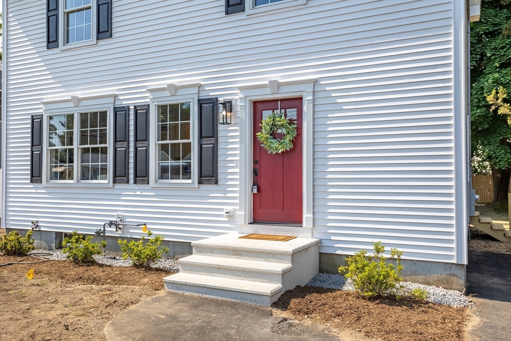 32 Markham Circle