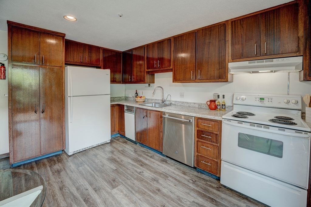 244 Old Beaverbrook # 244
