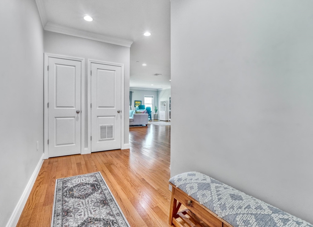142 Bigelow St # 305