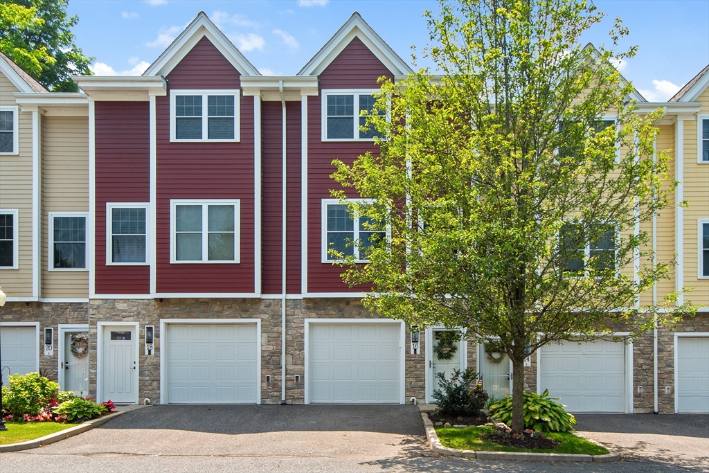 16 Saint Marys Way # 16