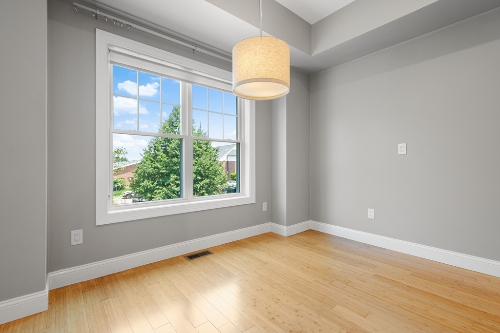 16 Saint Marys Way # 16