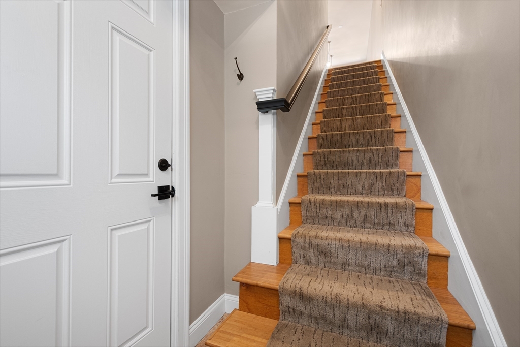 16 Saint Marys Way # 16