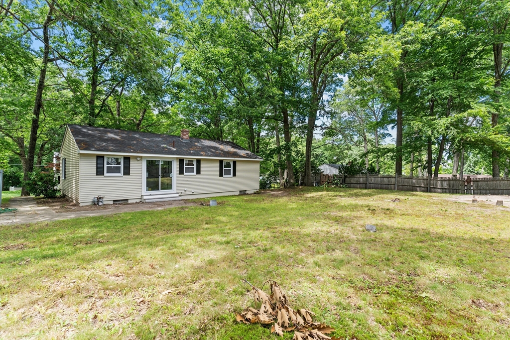 49 Debbie Dr