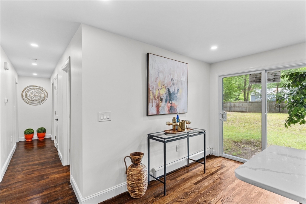 49 Debbie Dr