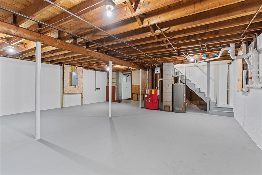 49 Debbie Dr