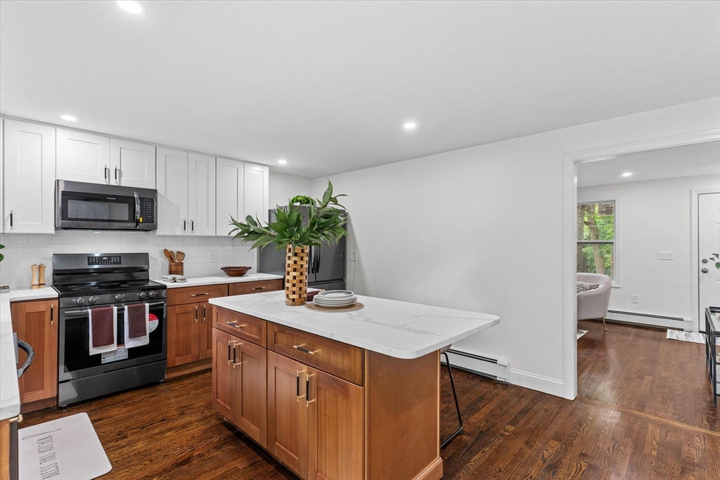 49 Debbie Dr