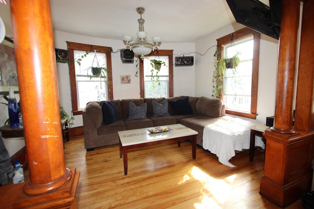 21 Ames St
