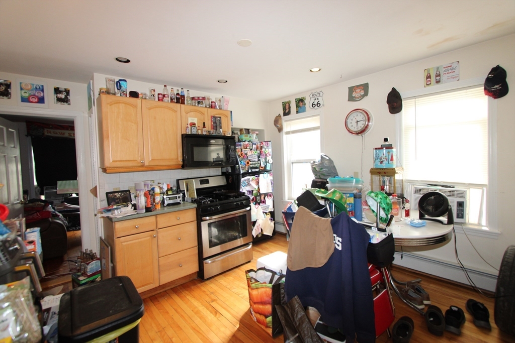 21 Ames St