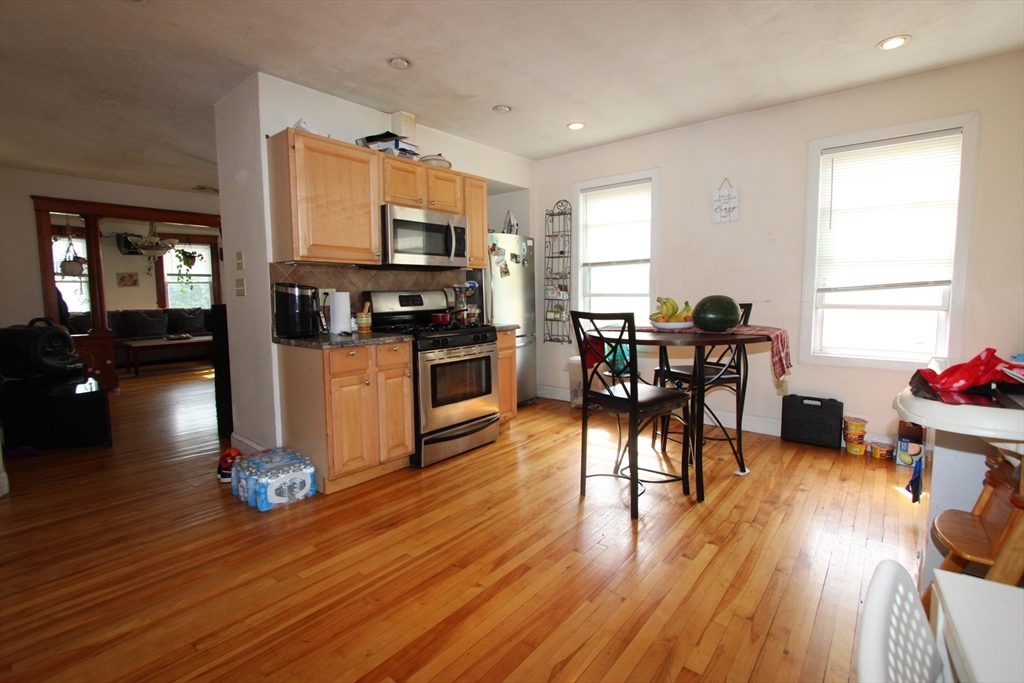 21 Ames St