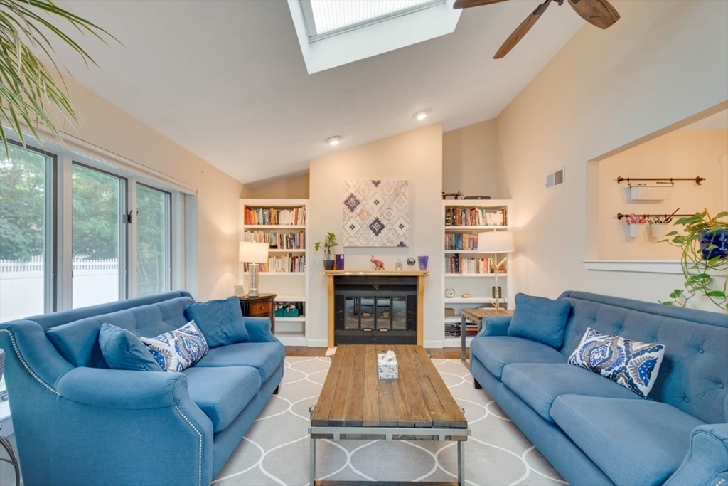 8 Aspen Cir