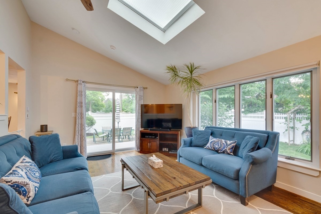 8 Aspen Cir
