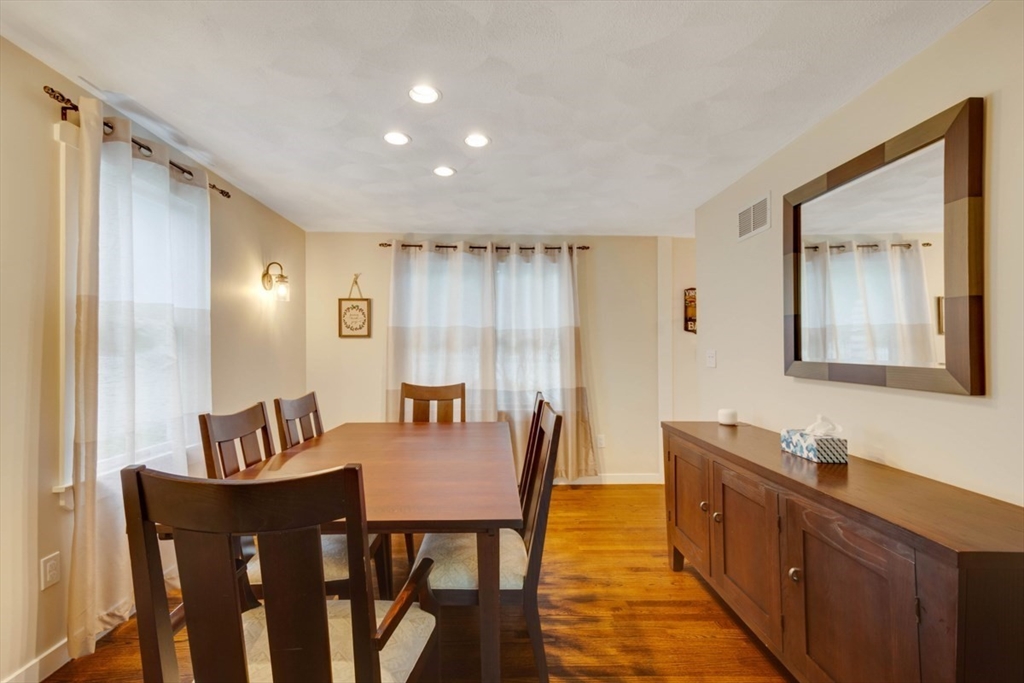 8 Aspen Cir