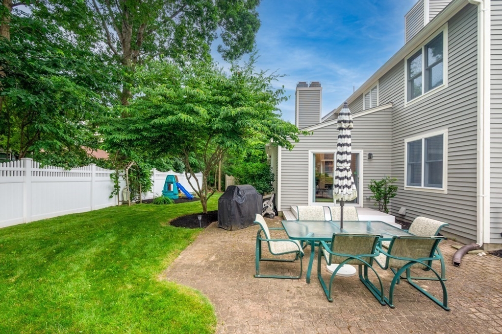 8 Aspen Cir