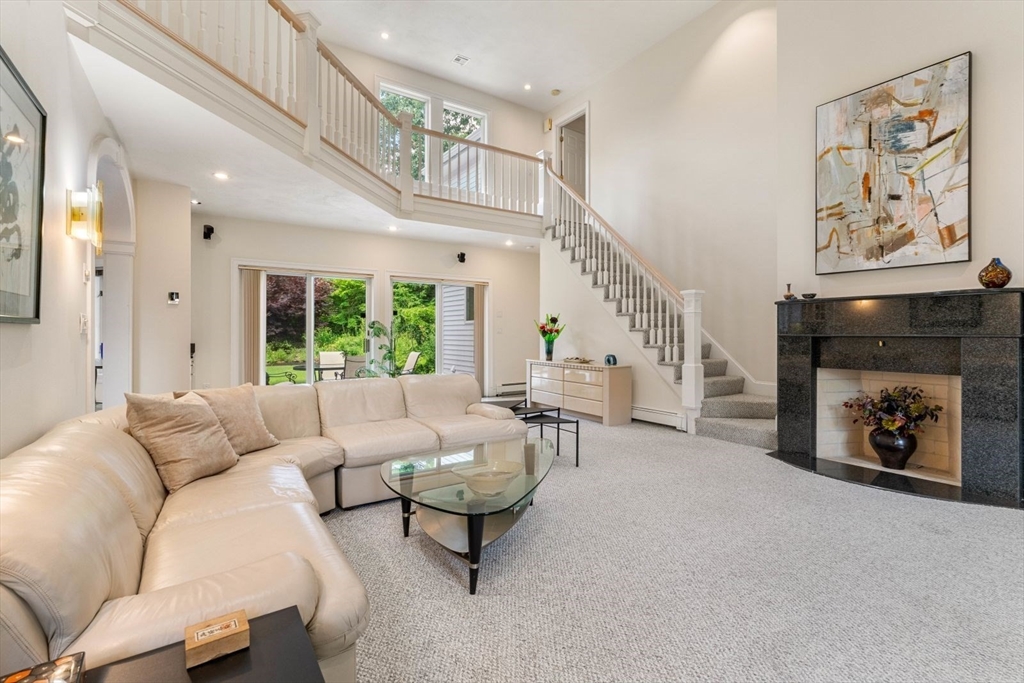 10 Mountain View Dr