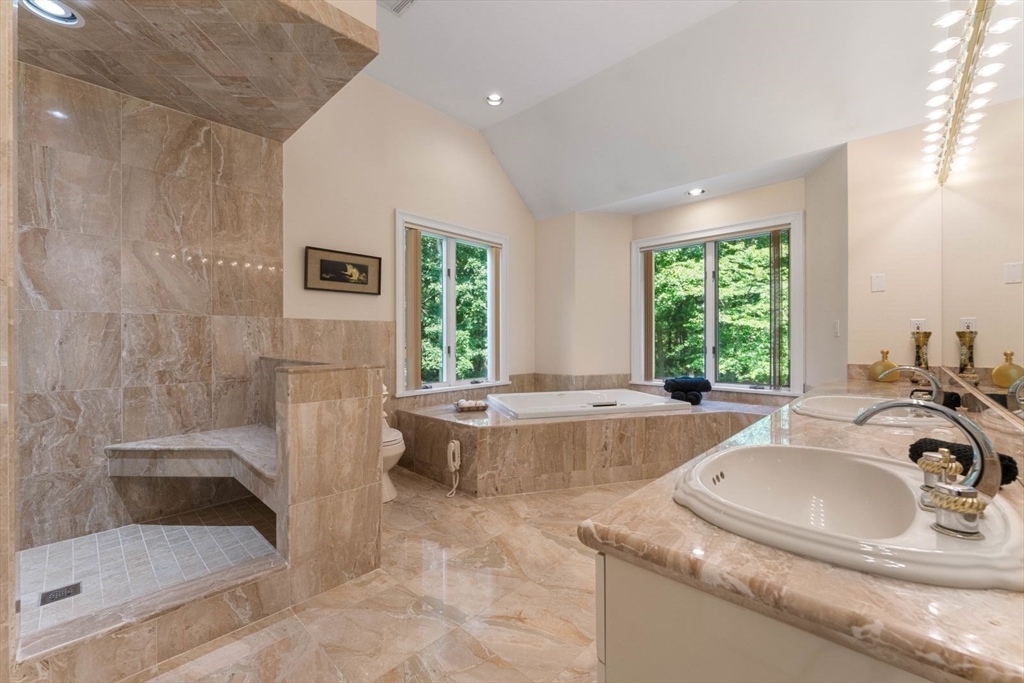 10 Mountain View Dr