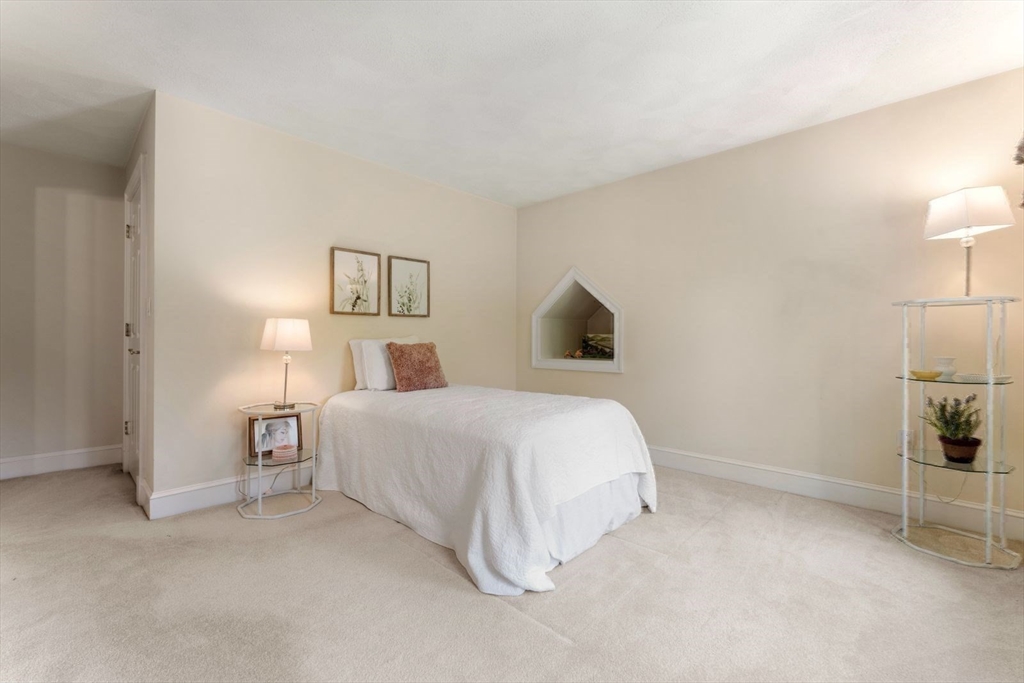 10 Mountain View Dr